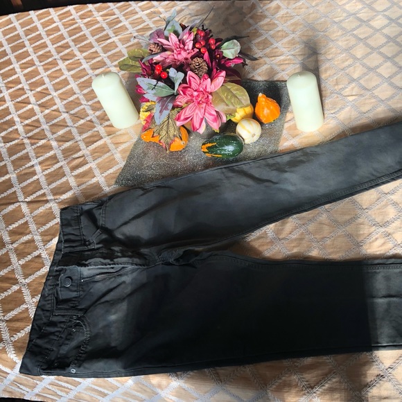 🌸Buy 2 for $10🌸 Dark hunter green jeans 30x 32 - Picture 2 of 6
